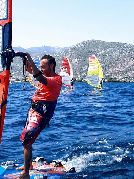 Διεθνής διάκριση για τον Αθλητή του ομίλου της κλάσης Formula Windsurfing Φάνη Πολυχρονόπουλου